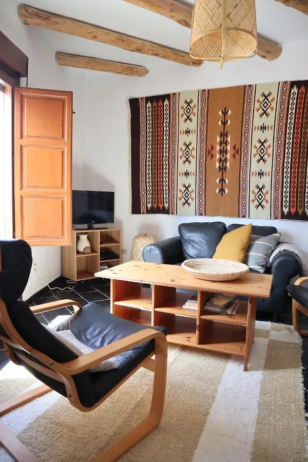 Casa Corasol, A Cozy, Comfy, 2Br House- Panoramic View And Rooftop Canar